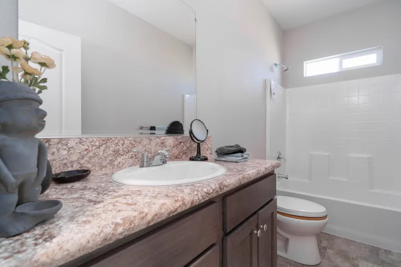 Sunset ridge-k539j bathroom home features