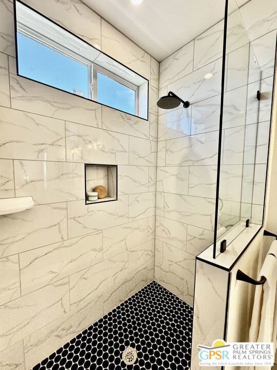 73364 haystack mountain drive, palm desert, ca 92260 bathroom home features