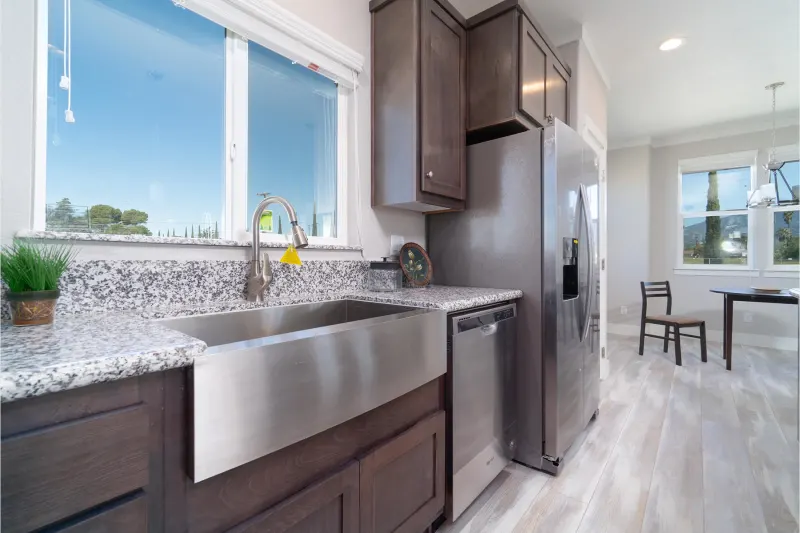 Sunset ridge-k539j kitchen home features