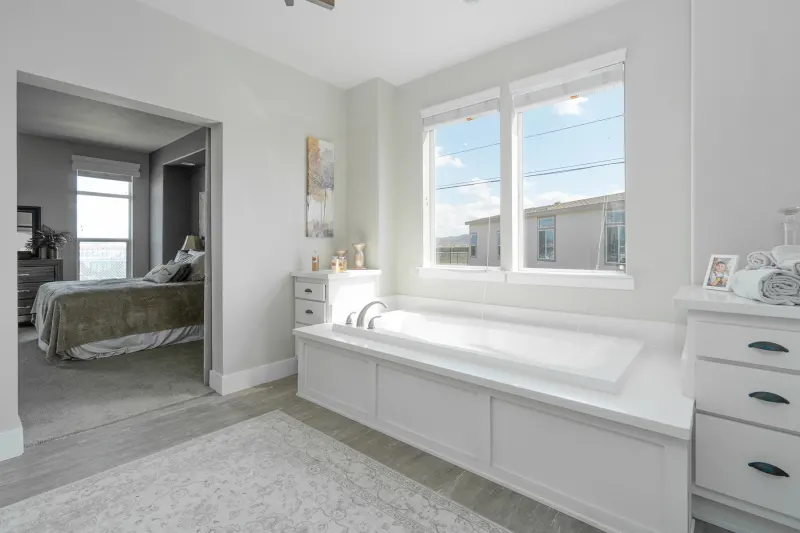 Sunset ridge-k943j bathroom home features