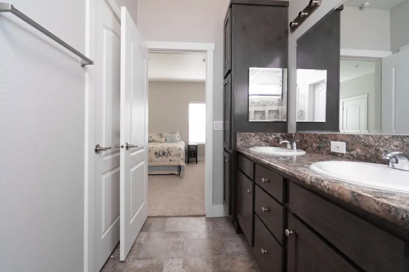 Sunset ridge-k539j bathroom home features