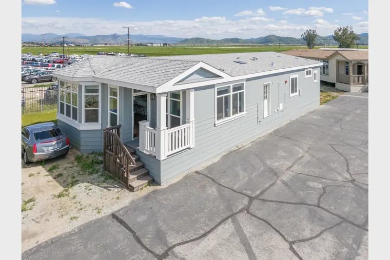 Sunset ridge-k943j hero, elevation, and exterior home features